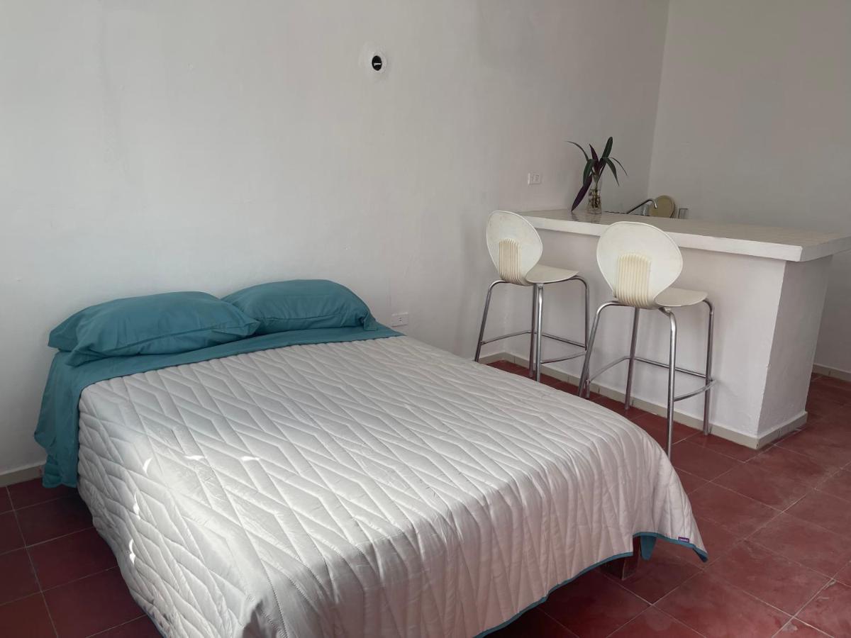 Apartamentos Cupules Merida Bagian luar foto
